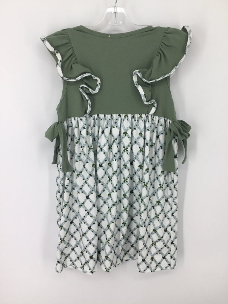 Down By the Bay Child Size 8 Green Christmas Dress