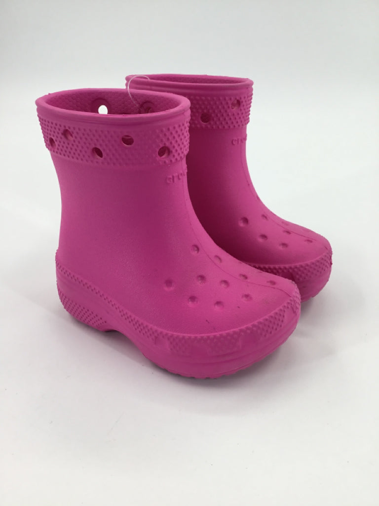 Crocs Child Size 6 Toddler Pink Rain/Snow Boots