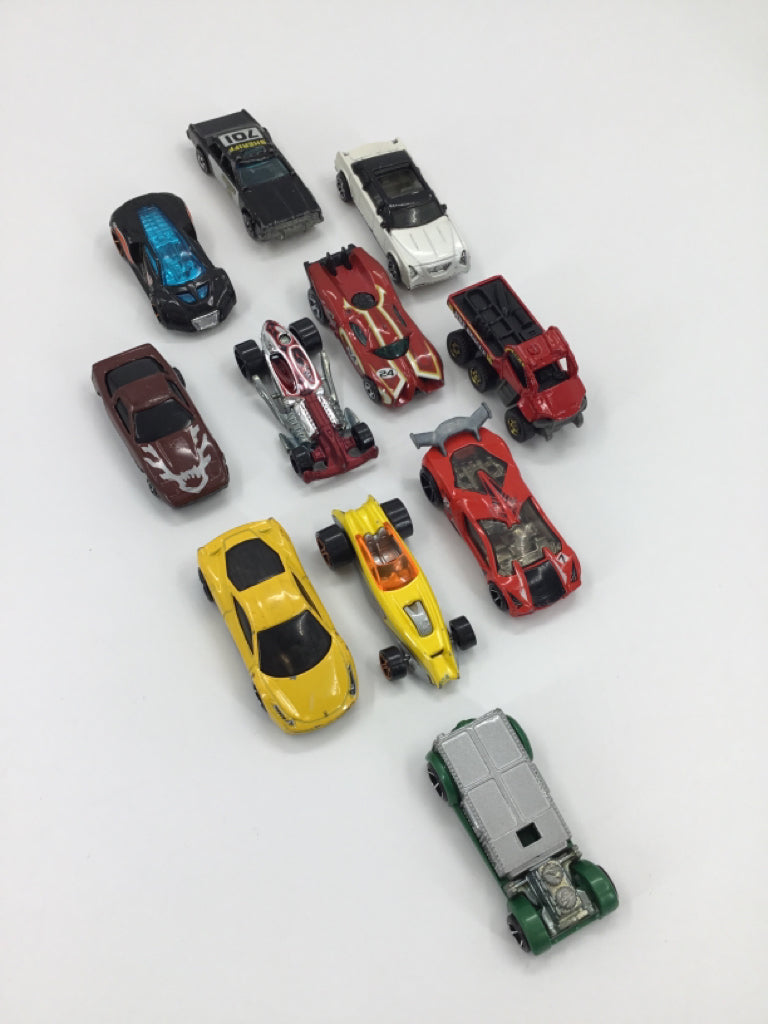 Hot Wheels Set of 11 Assorted Vehicles