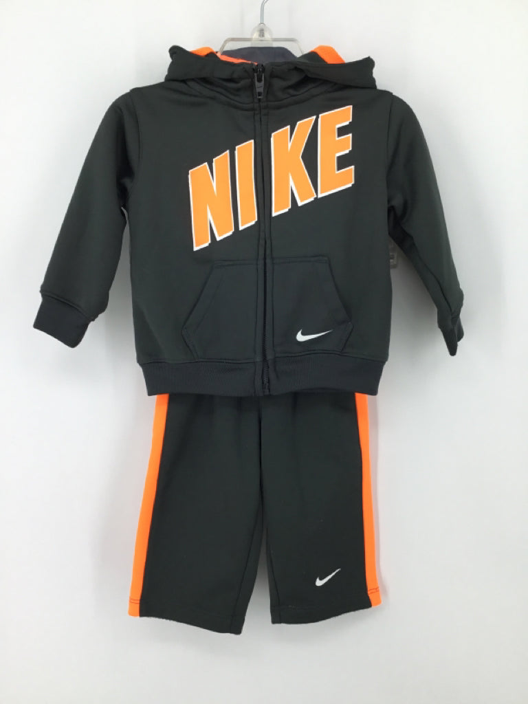 Nike Child Size 12 Months Gray screen printed Outfit - boys