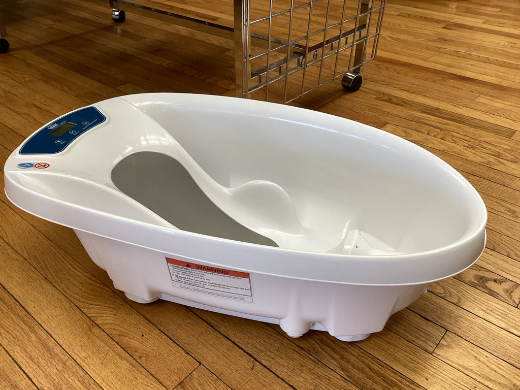 Aqua Scale by Baby Patent