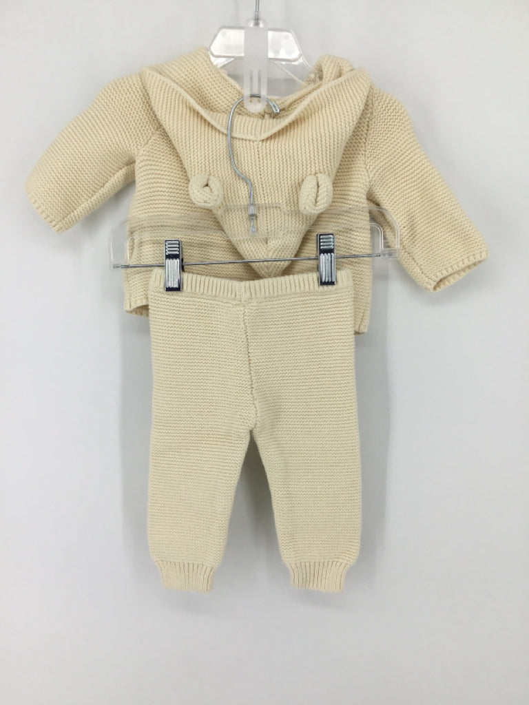Baby Gap Child Size 0-3 Months Cream Solid Outfit - boys