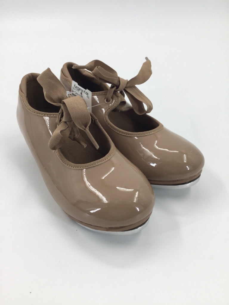 Weissman Child Size 13.5 Beige Sport/Dance Shoes