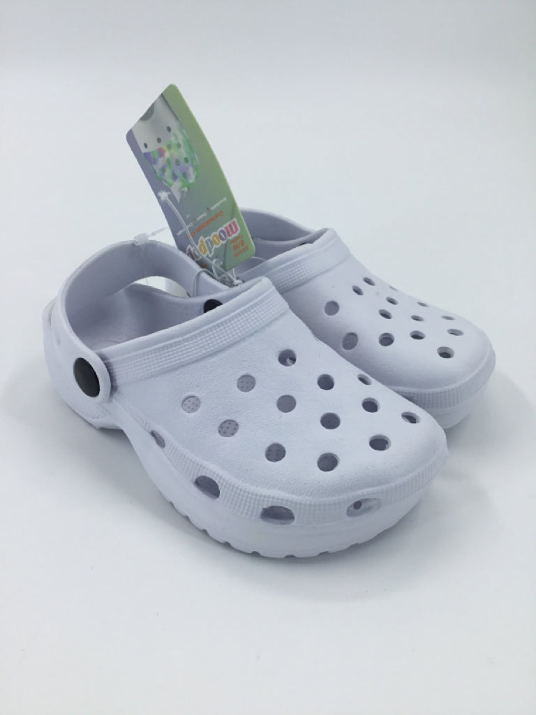 Mood Pop Child Size 9 Toddler White Sandals/Flip Flops