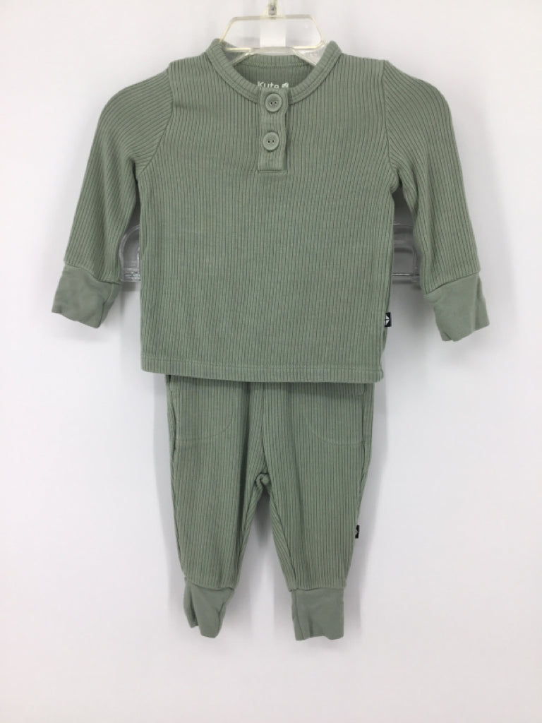 Kyte Child Size 3-6 Months Green Solid Pajamas - boys