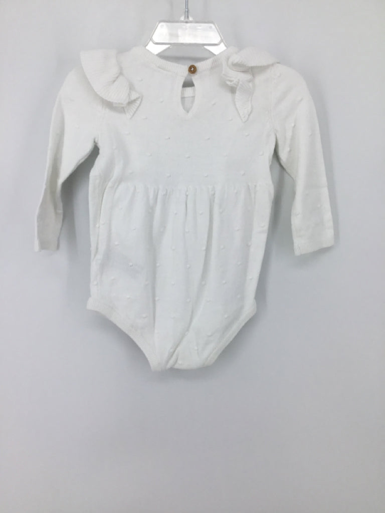 Carter's Child Size 9 Months White Outfit - girls