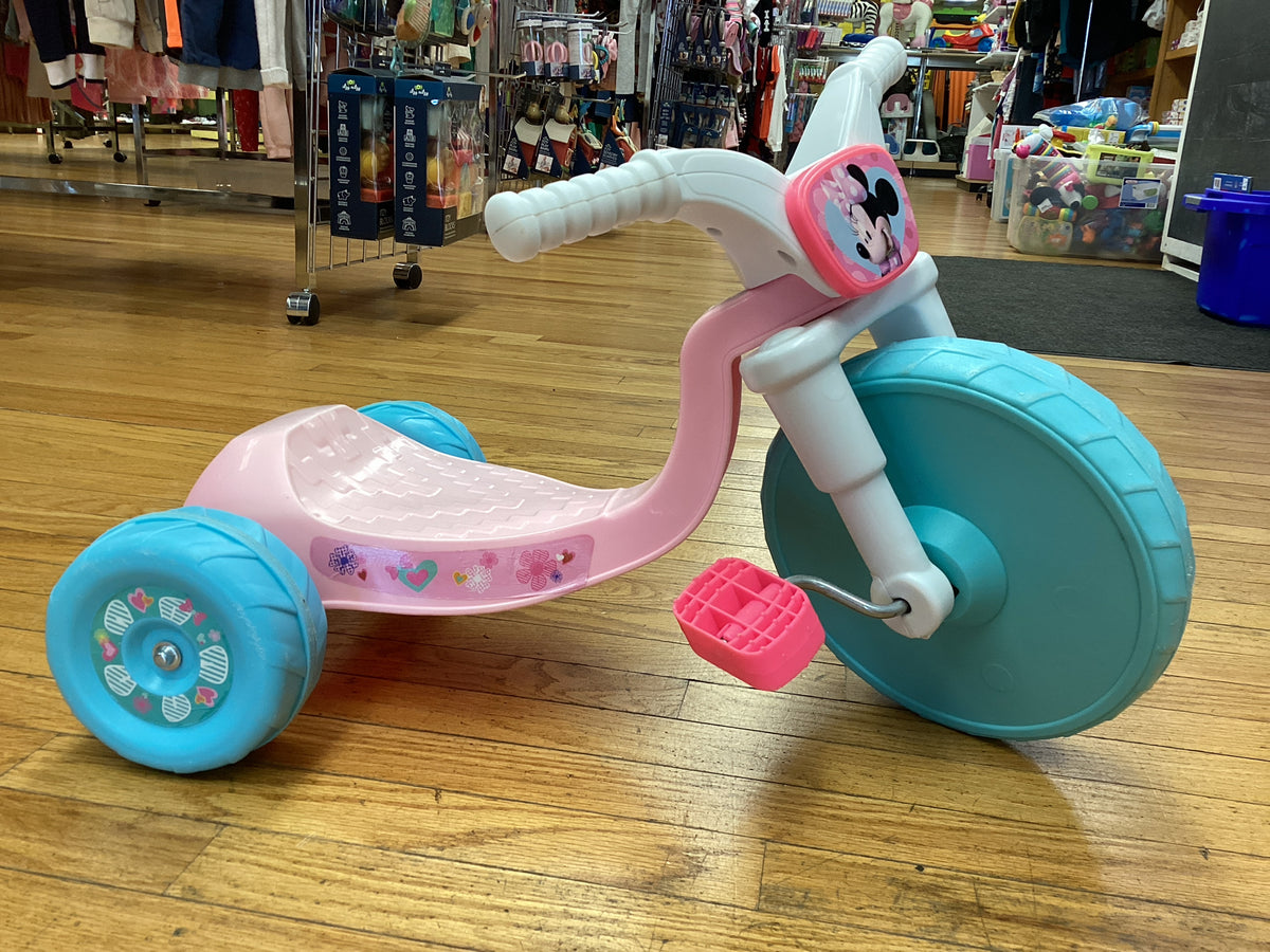 Jakks Pacific Disney Minnie Mouse 10" Fly Wheels Junior Cruiser