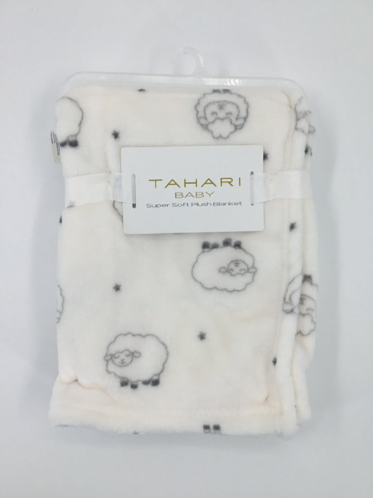 Tahari White Print Blanket