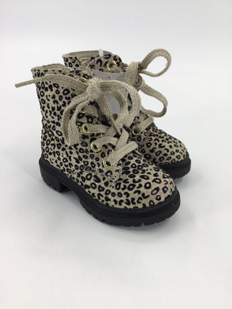 jumping beans Child Size 5 Toddler Gold Boots