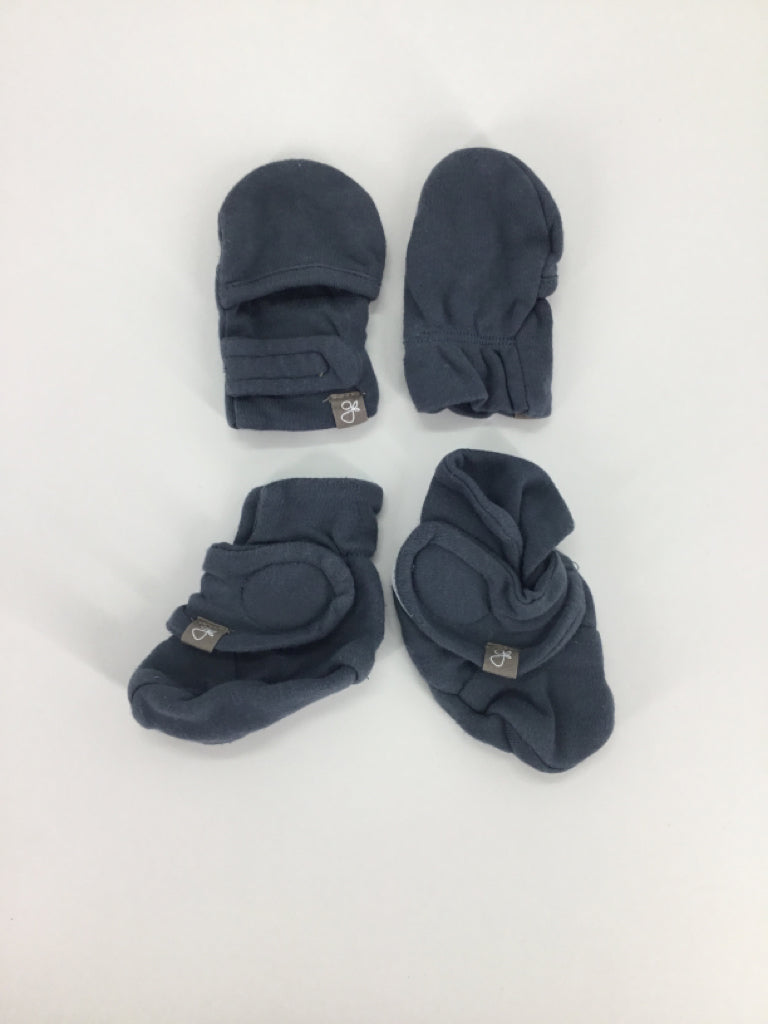 Goumi Blue Infant Mittens & Booties