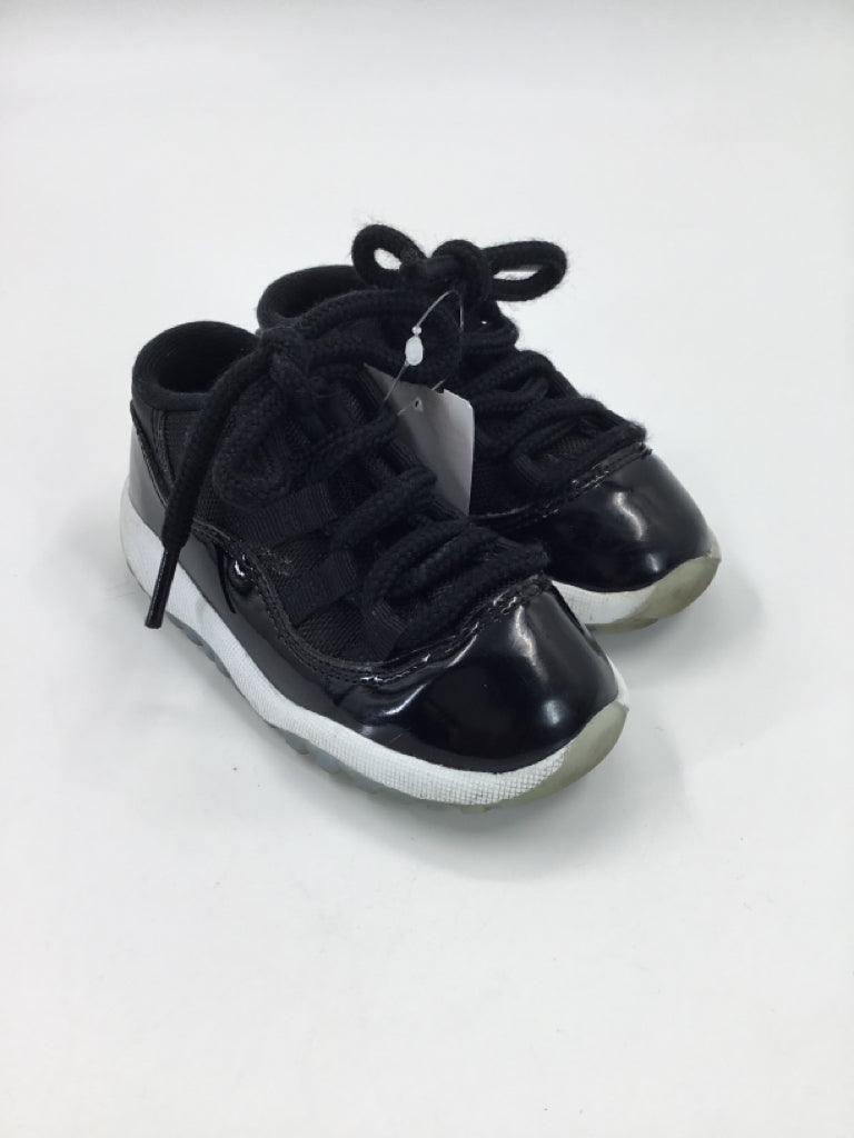Air Jordan Child Size 8 Toddler Black Sneakers