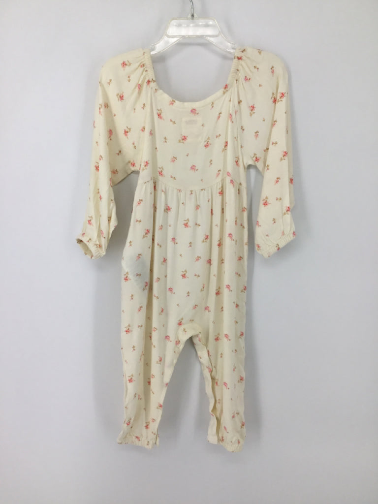 Levi's Child Size 18 Months White Outfit - girls