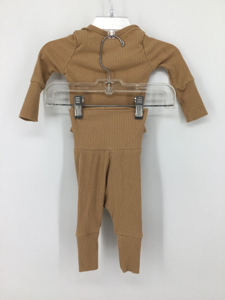 Old Navy Child Size Newborn Tan Solid Outfit - boys