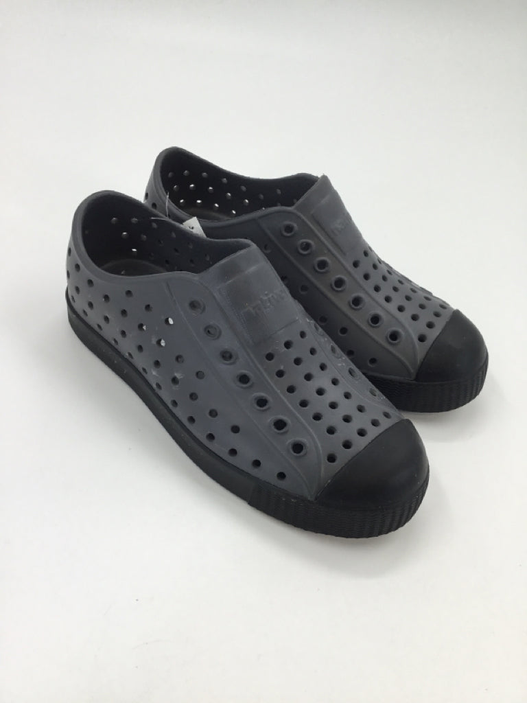 Native Child Size 13 Gray Sandals/Flip Flops