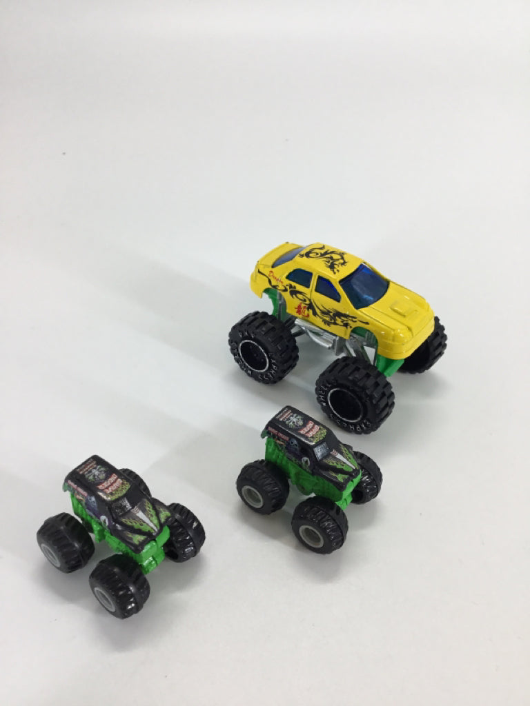 Monster Trucks - 3 pcs