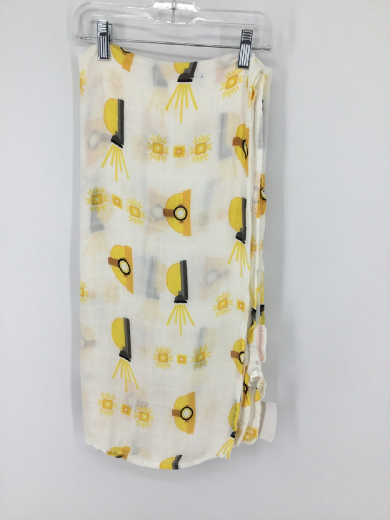 Newcastle Yellow Print Blanket