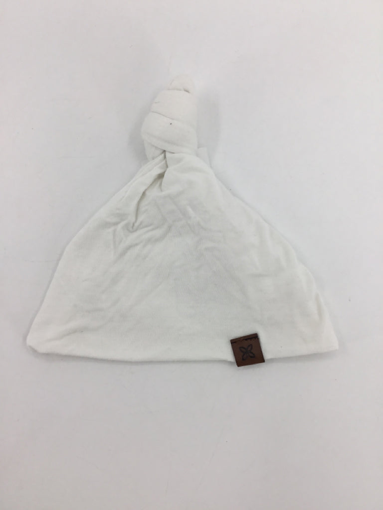 Papillion Bebe Child Size Newborn White Solid Hats - boys