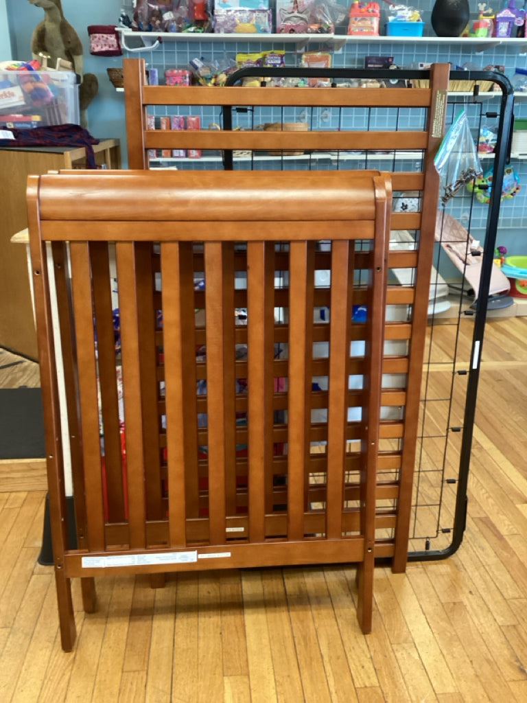 Delta Children Winter Park Crib