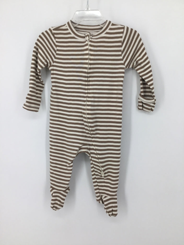 Old Navy Child Size 6-9 Months Tan Sleepers