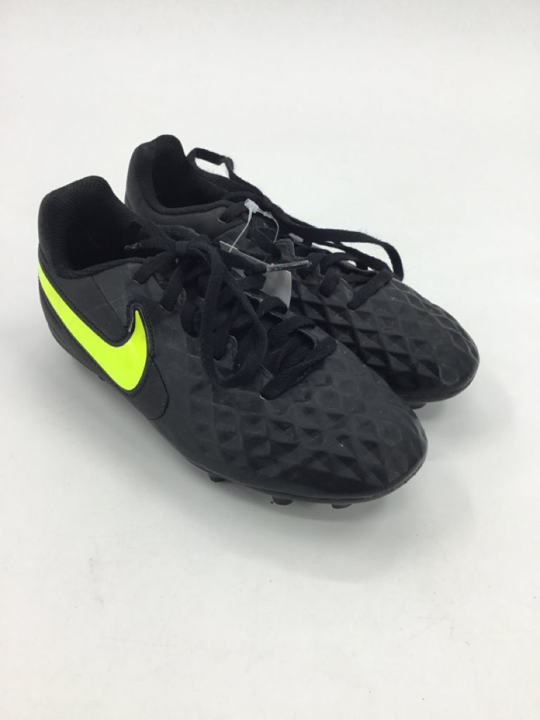 Nike Tiempo Child Size 1.5 Youth Black Sport/Dance Shoes