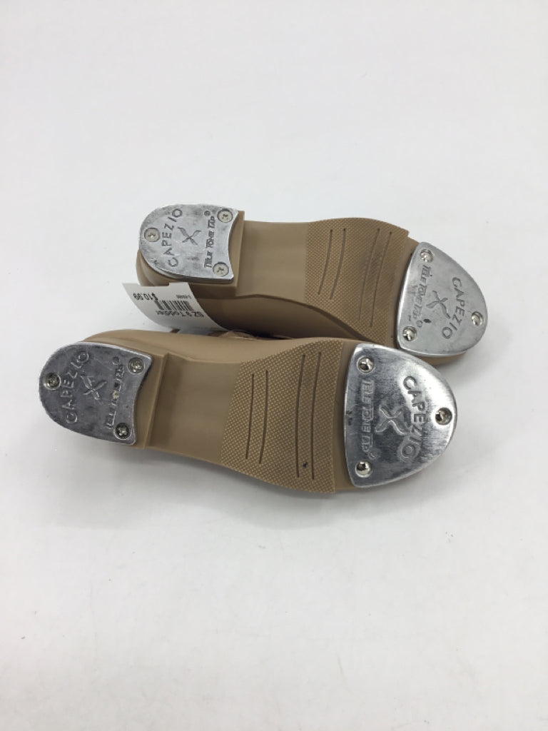 Capezio Child Size 9 Toddler Beige Sport/Dance Shoes