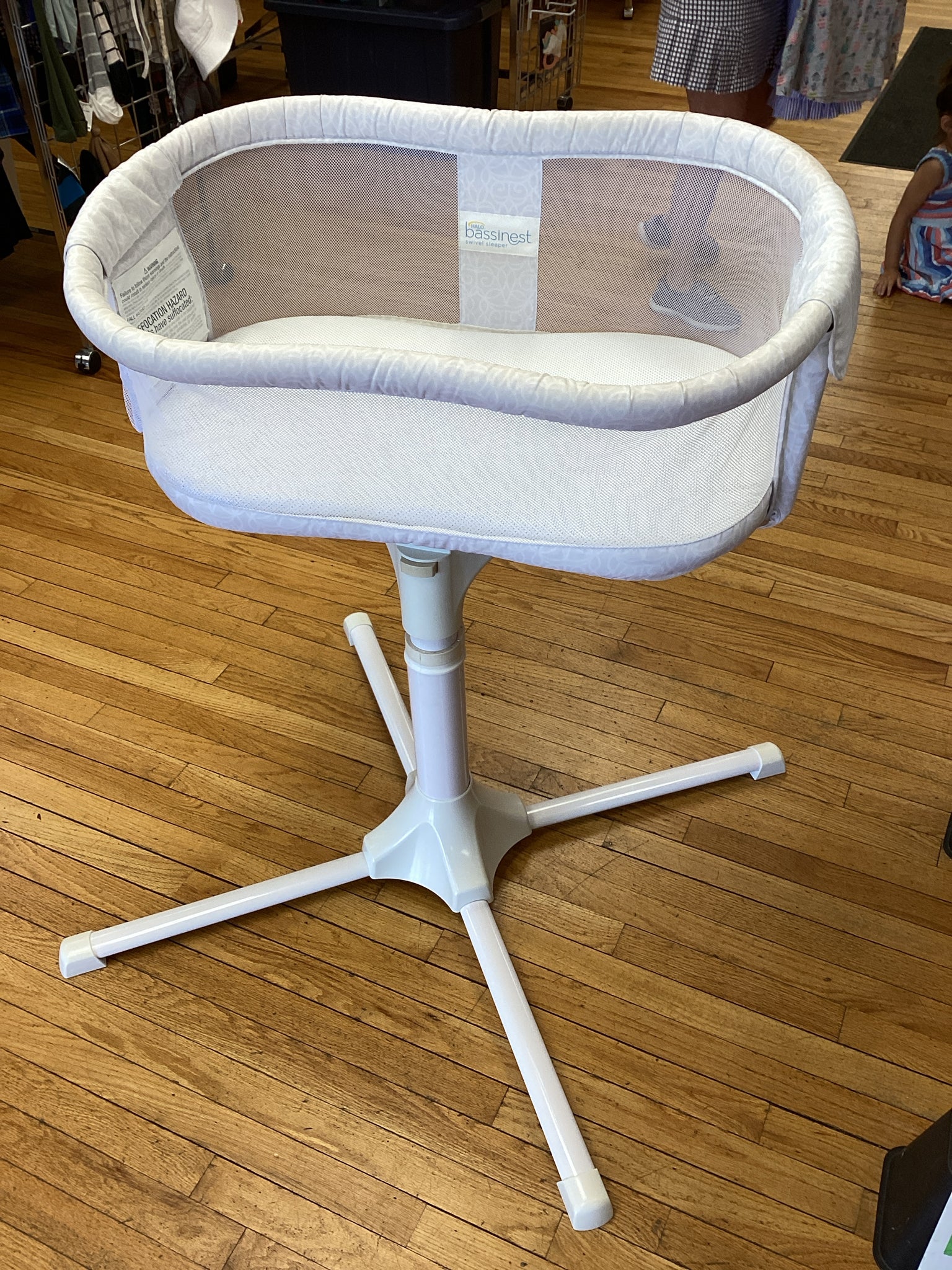 HALO BassiNest Swivel Sleeper 3.0 Baby Bassinet