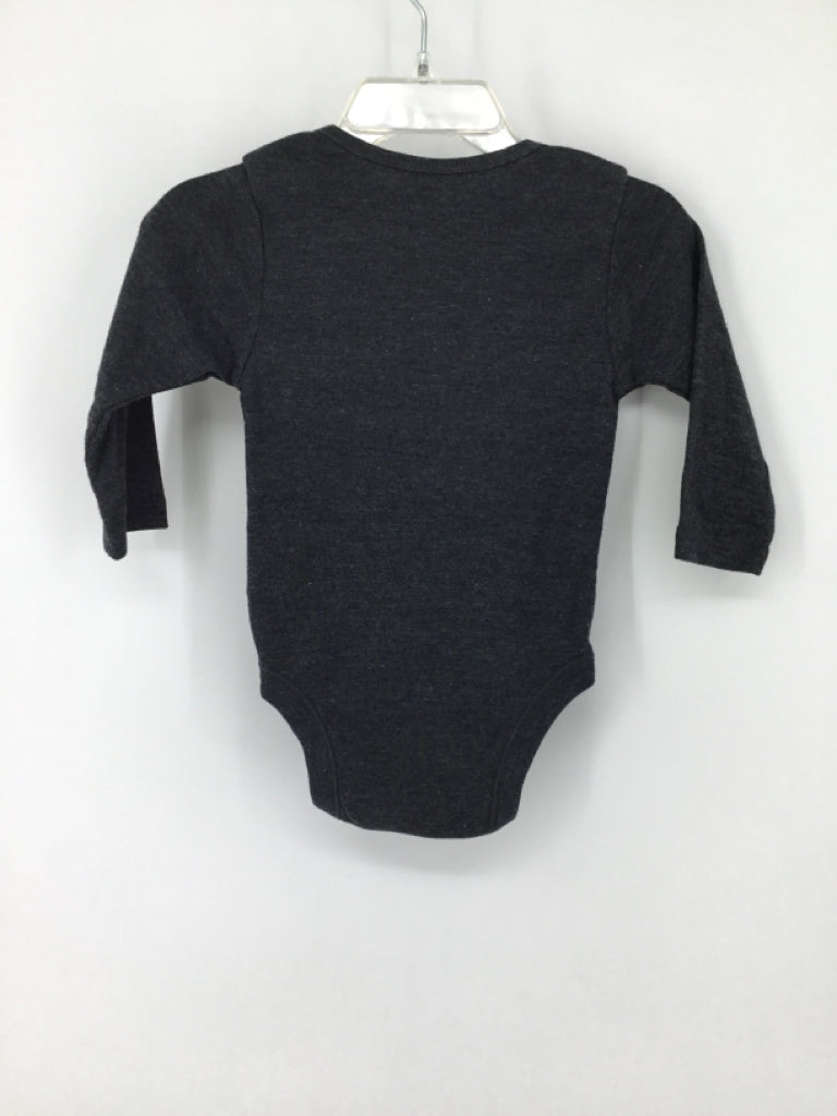 Old Navy Child Size 6-12 Months Gray Onesie