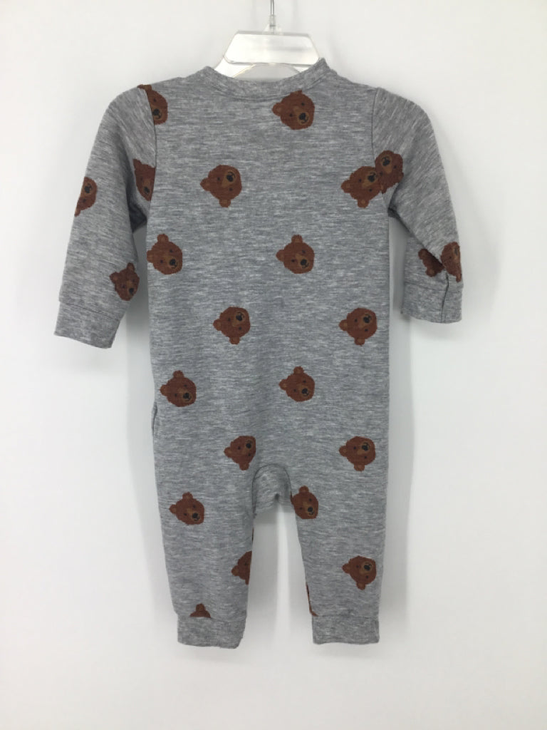 Old Navy Child Size 6-9 Months Gray Print Pajamas - boys