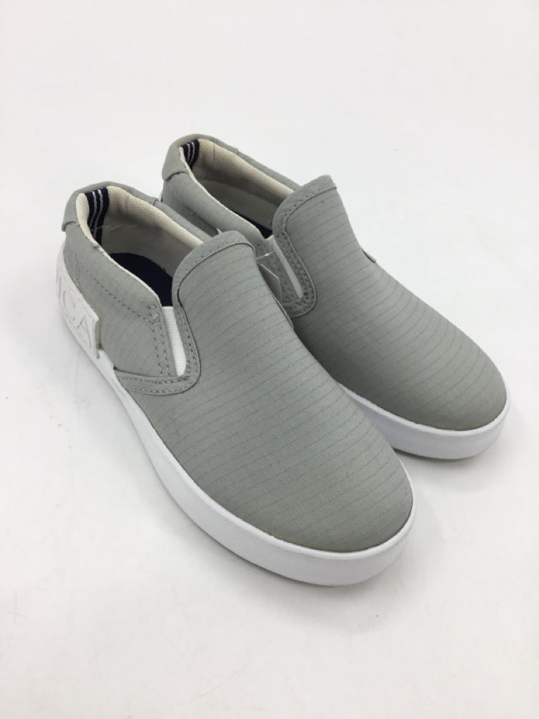 Nautica Child Size 13 Gray Sneakers