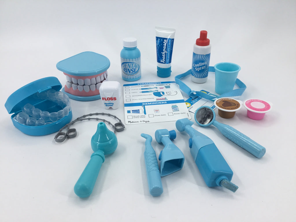 Melissa & Doug Super Smile Dentist Play Set