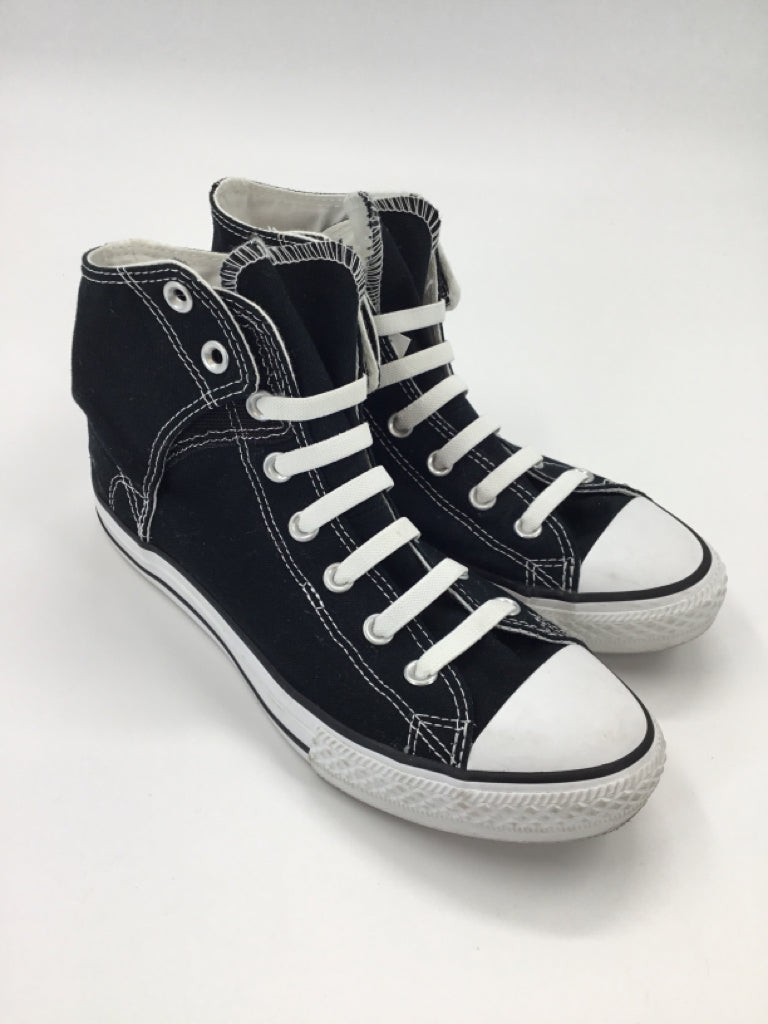 Converse Child Size 6 Youth Black Sneakers