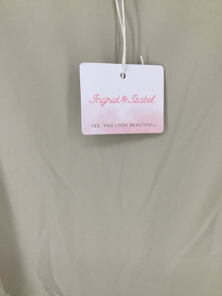 Ingrid & Isabel Size M Poly Blend Top