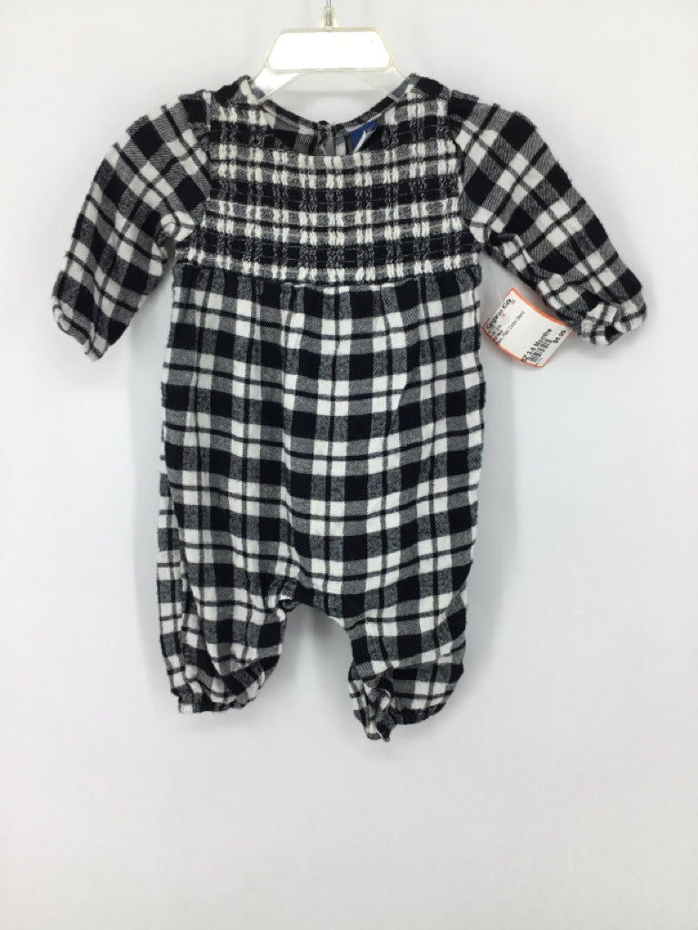 Old Navy Child Size 3-6 Months Black Outfit - girls