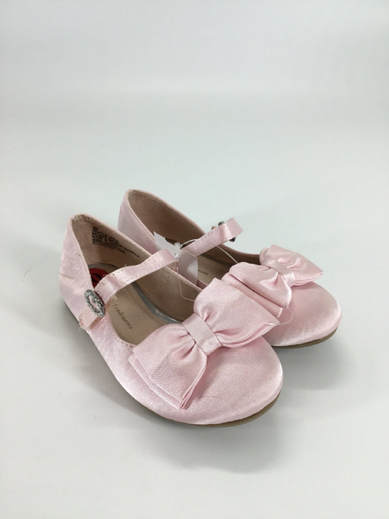 Cupcakes & Cashmere Child Size 10 Pink Dress Shoes