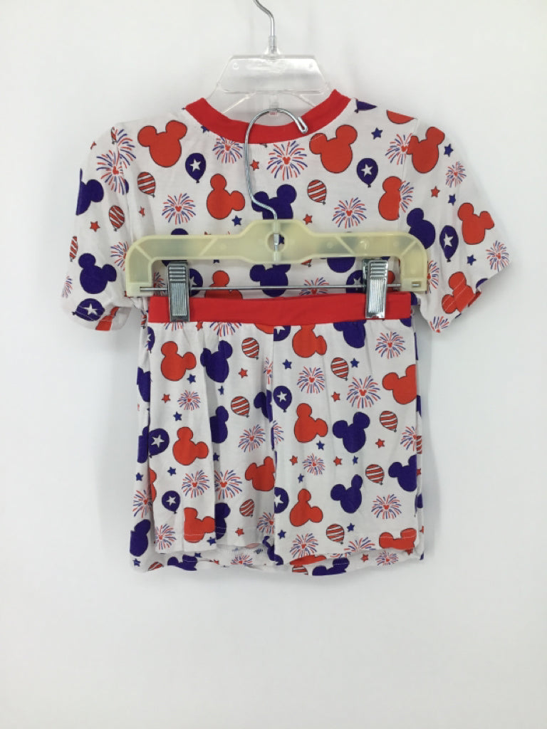 C&M Designs Child Size 5 White Stars & Stripes Pajamas