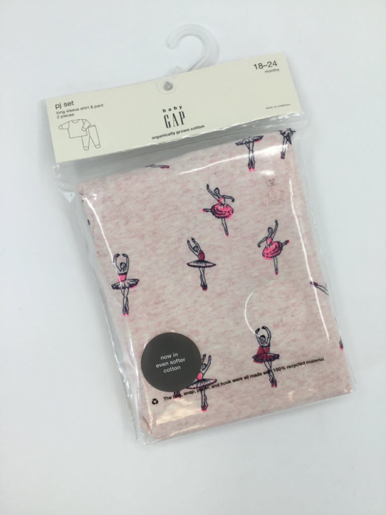 Baby Gap Child Size 18-24 Months Pink Pajamas - girls