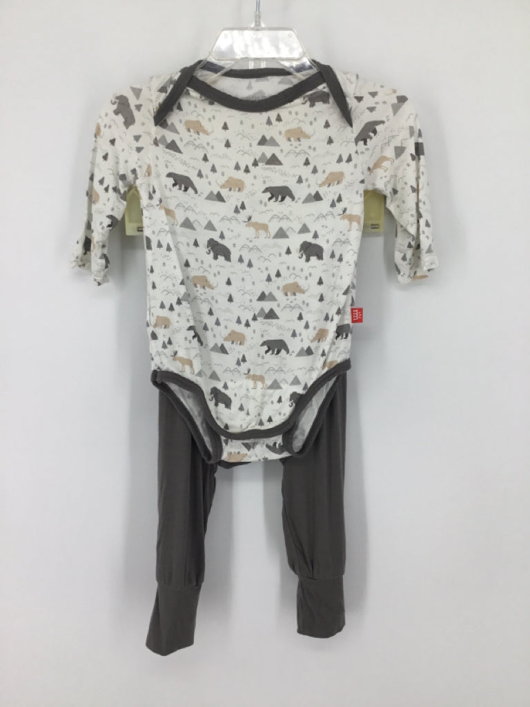 Magnetic Me Child Size 0-3 Months Gray Print Outfit - boys