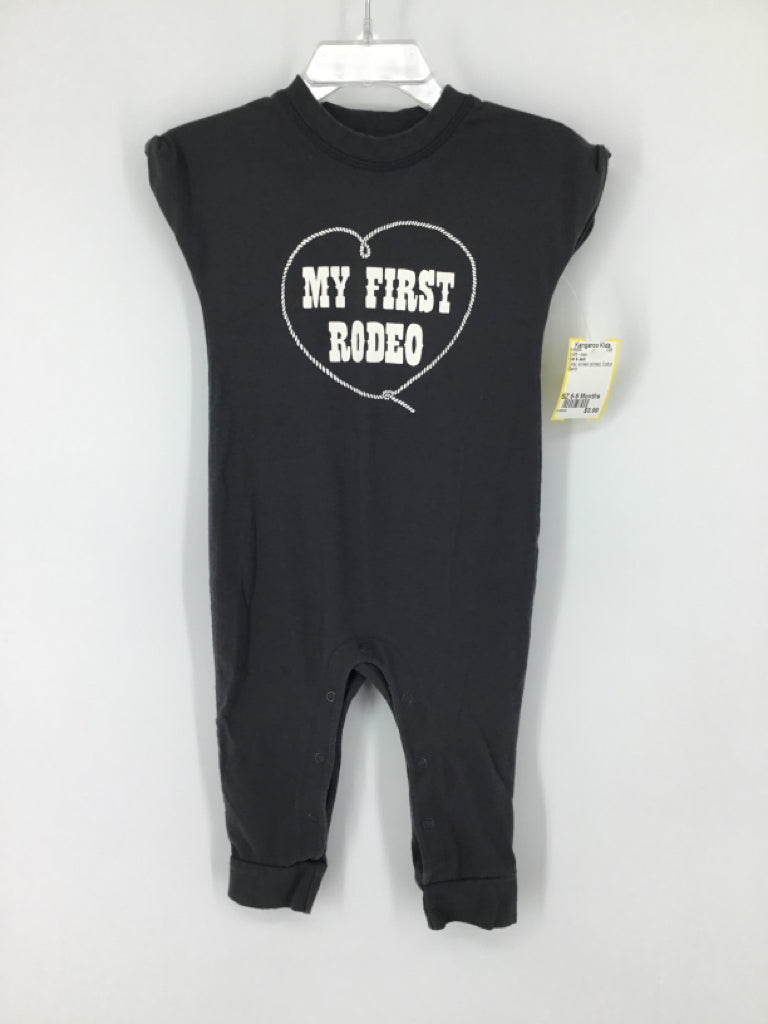 Cat & Jack Child Size 6-9 Months Gray screen printed Outfit - boys