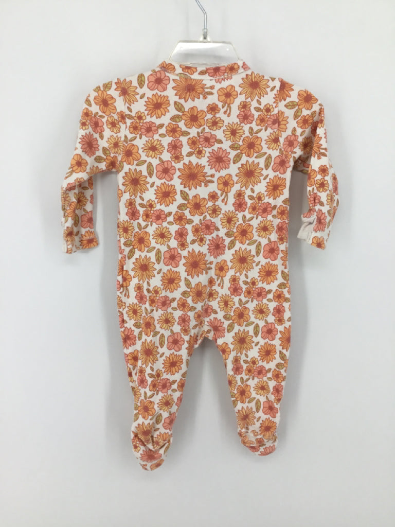 Old Navy Child Size 3-6 Months Peach Sleepers