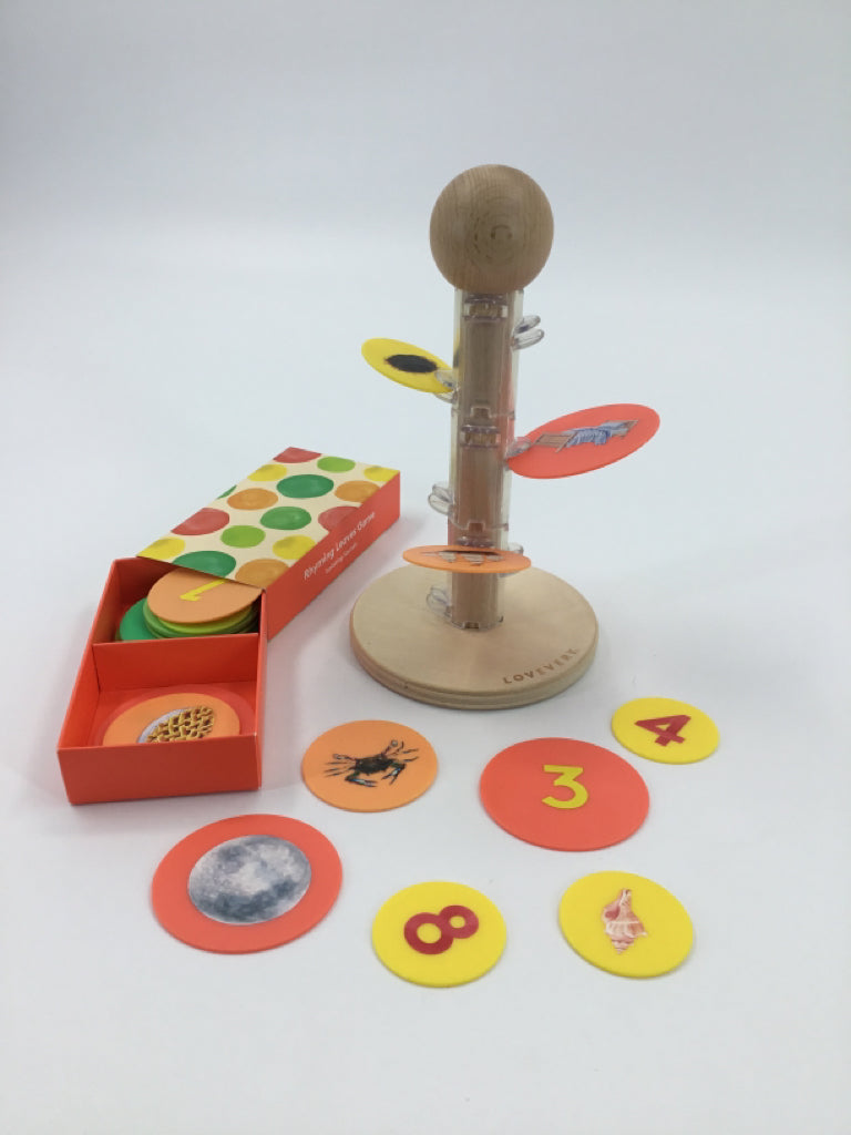 Lovevery Rhyming Leaves Game