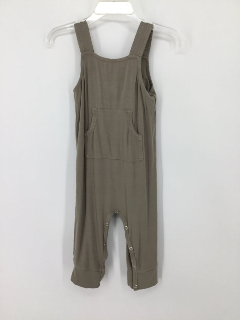 Kate Quinn Organics Child Size 12-18 Months Tan Solid Outfit - boys