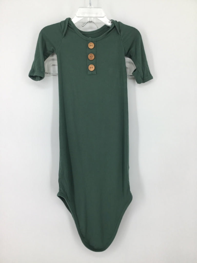 Caden Lane Child Size 0-3 Months Green Sleepers
