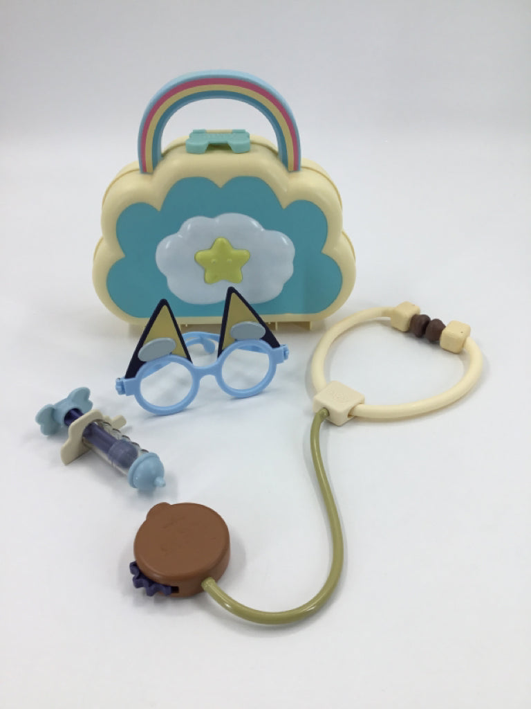 Bluey Cloud Bag Doctor's Playset