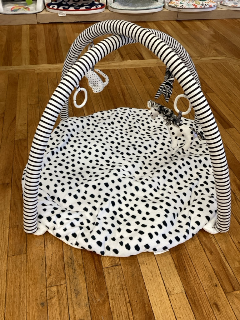 Pottery Barn Kids Safari Animal Classic Play Gym