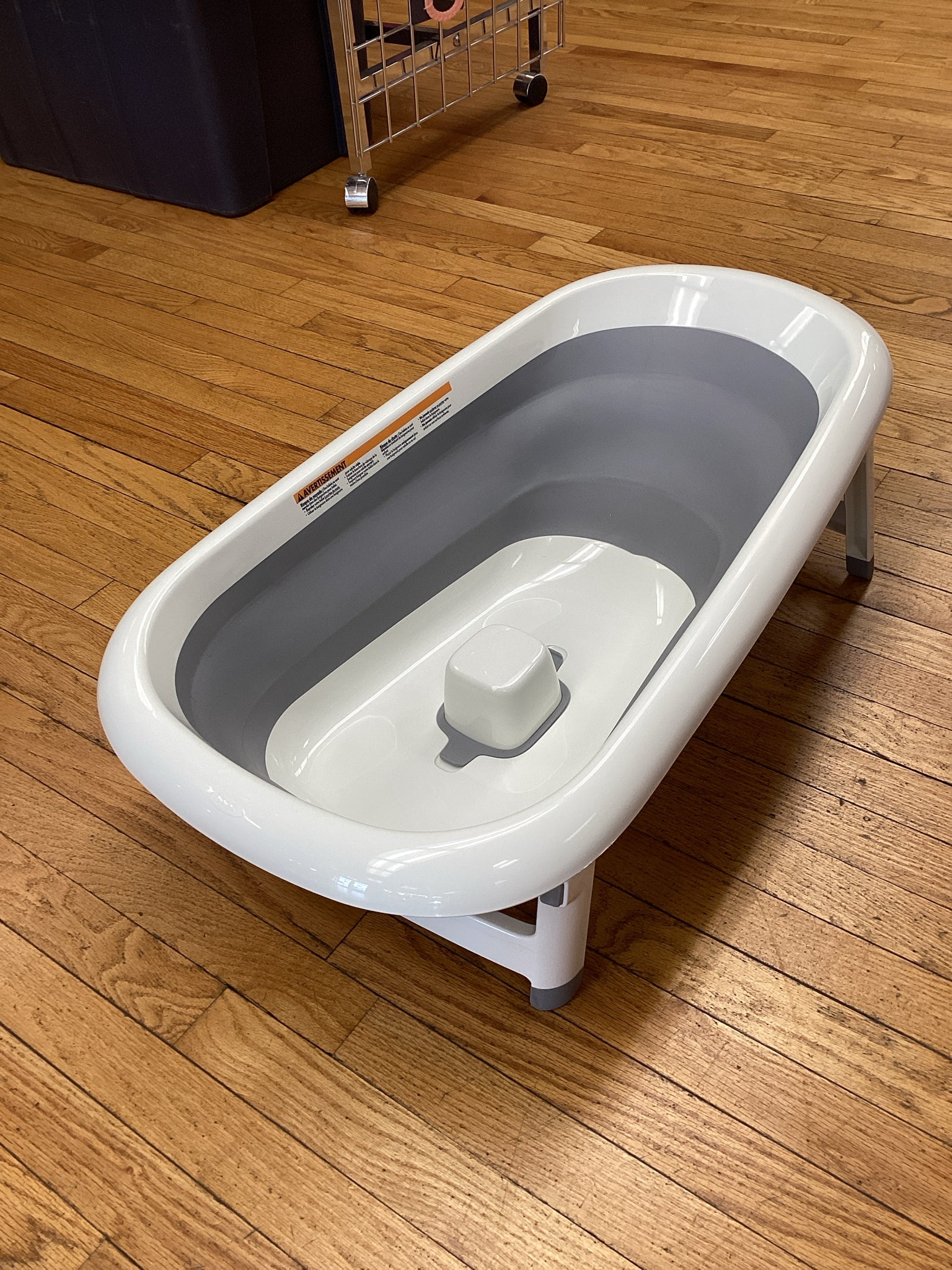 OXO Splash & Store Bathtub