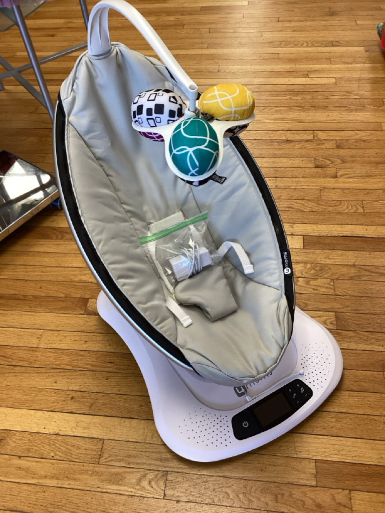 4Moms Gray Mamaroo - Includes Recall Fix