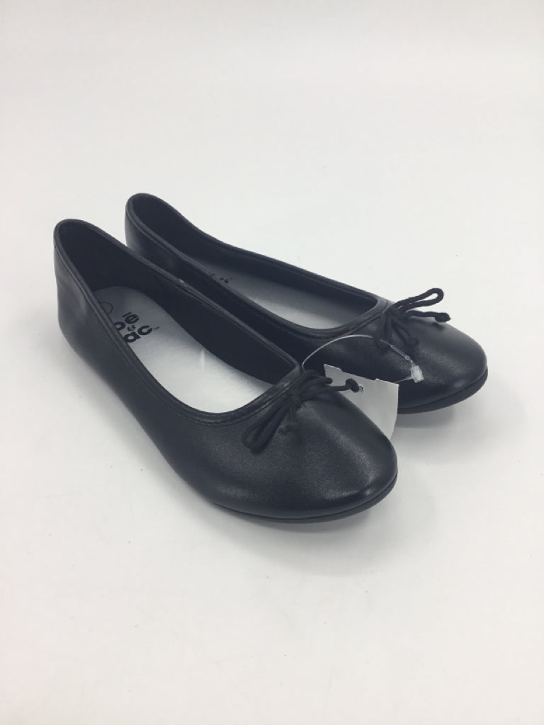 Zoe & Zac Child Size 2 Youth Black Dress Shoes