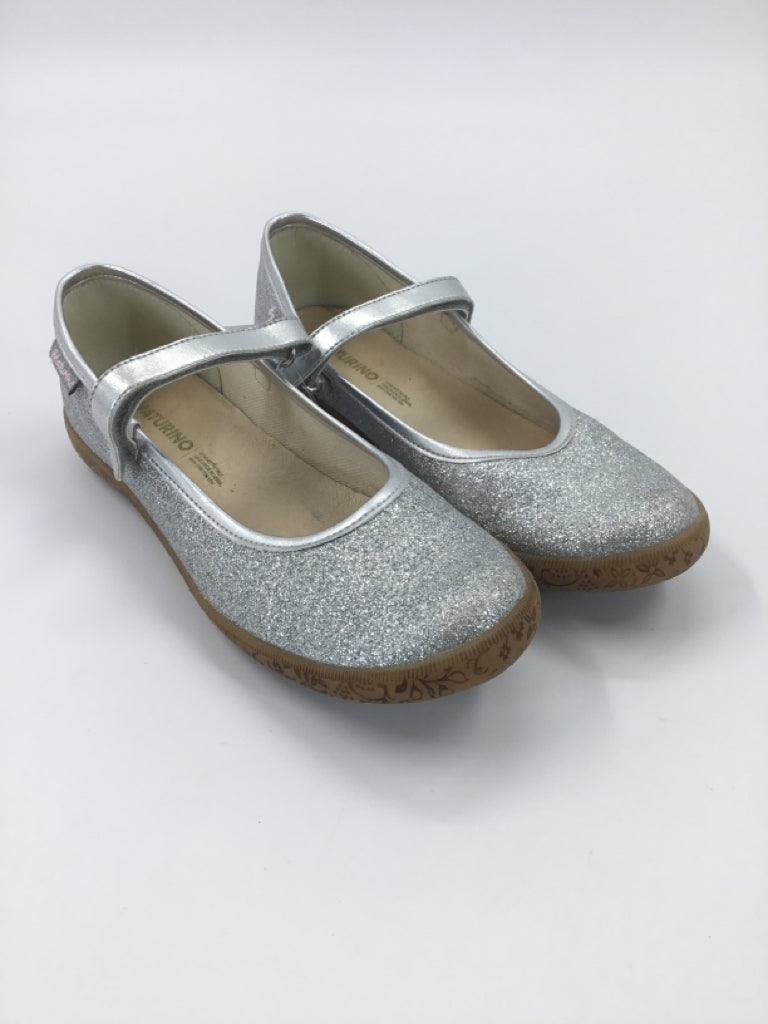 Naturino Child Size 5 Youth Silver Dress Shoes