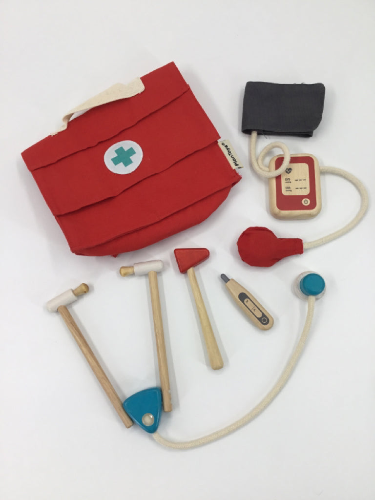 Plan Toys Doctor Set