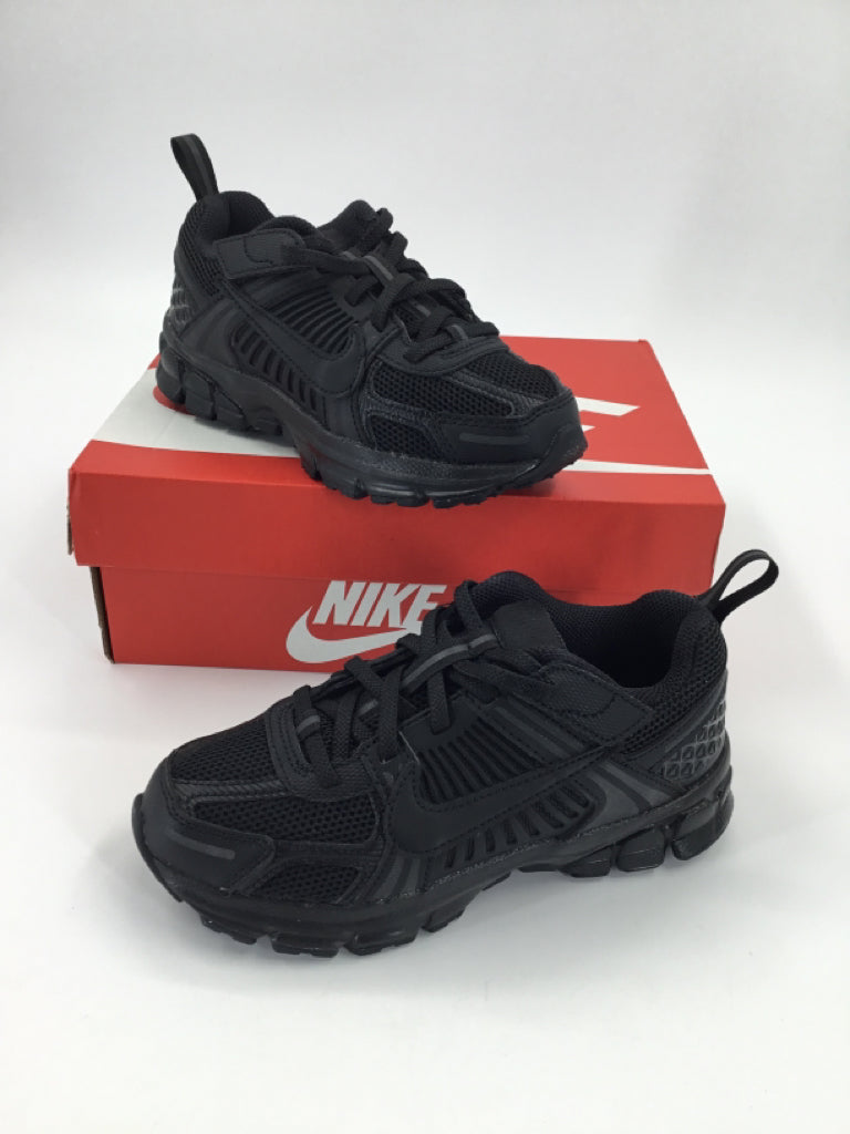 Nike Child Size 13 Black Sneakers